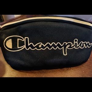 Champion Shoulder Pack(gold and black)
